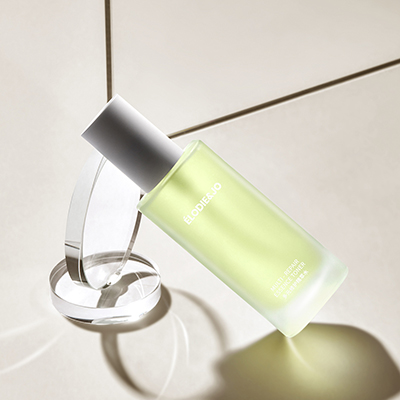 化妝品包裝廠家：到底能不能使用含有酒精的化妝品？