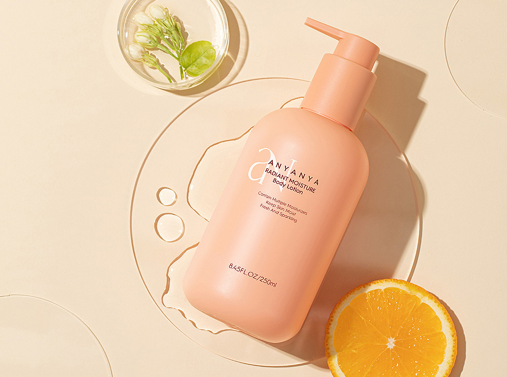 Dior“羽衣霓裳”杠上花西子，國際大牌也想做“中國風(fēng)”