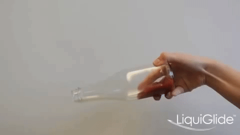 再也不用「擠牙膏」，高露潔換上的「潤滑劑」包裝，讓牙膏從此一滴不剩